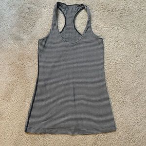 Lululemon razorback workout top